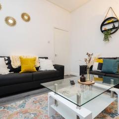 Large 3 bedroom sleeps-7/Gartson/Liverpool