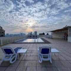 Get Rooftop Pool at 2BR APT Near Mall Of Emirates 411