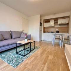 Entire appartment, 2 rooms confortable at Créteil