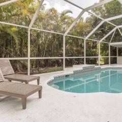11 Mins to Beach - 3BR w Private Pool + Grill
