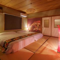 １組限定　家族連れ歓迎　松本城徒歩15分　無料駐車場2台有