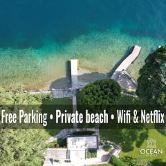 OceanGroupApartments Private Beach Suite, Gardone Riviera