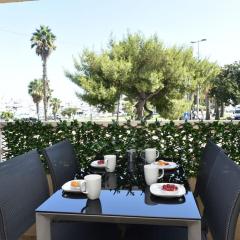 AU PORT - BRAND NEW flat w 1 bedroom, balcony, parking, AC