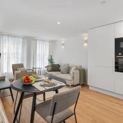 Contemporary Comfort Chic Apartment in Eastbourne