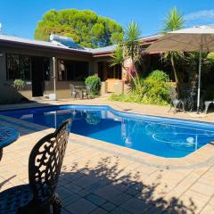 Greenleaf Guest Lodge