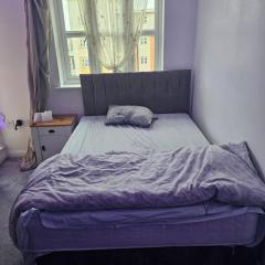 Big double room with bathroom in 2 bedroom flat kitchen is shared