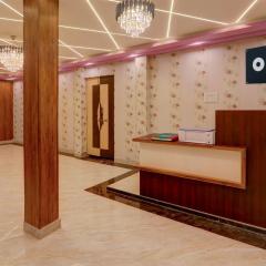 OYO Flagship Krishna guest house and restaurant