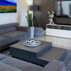 Luxurious 2 bedroom @ The Regency Hotel