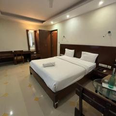 Tipsyy Inn & Suites Jaipur