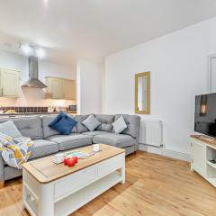 2 Bed in Tenby 94175