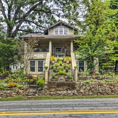 Historic Hardy House on Main Street with Fire Pit!