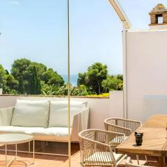 The Marbella Beach House - 4min Walk to the Sea