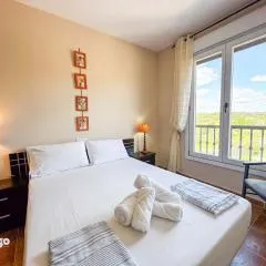 Bright 3 Bedroom Penthouse Apartment MAT001