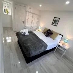 Lichfield City Cathedral Walk 3 Bedroom Coachhouse
