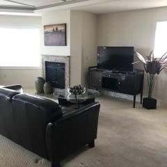 Corner suite at Peninsula Bay Resort awaits