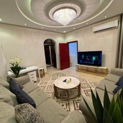 شقة فاخرة غرفة وصالة النرجس 22