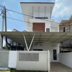 Villa Harga Ekonomis di Malang
