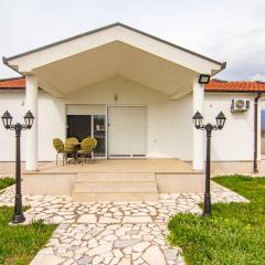 Deluxe Holiday Home-Podgorica