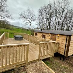 Shepherds Hut/Hot Tub Private Lake Jurassic Coast