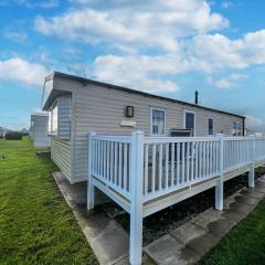 Luxury Caravan With Decking And Wifi At Haven Golden Sands Ref 63069rc