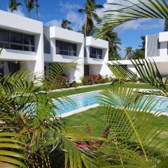 Modern Villa 1 min from Beach