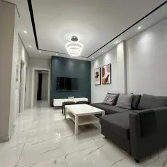Warm and modern brand new apartment
