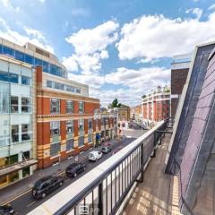3 bedroom penthouse with balcony