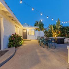 Charming Beach Bungalows - 4BR, Sleeps 10, Pets OK