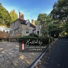 2 Apse Castle Cottages