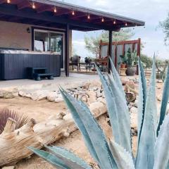 Ranch with Hot Tub by Joshua Tree Park/Pioneertown