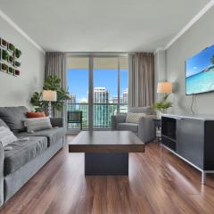 Spectacular Bay View 1 Bed 2 Baths In Grove