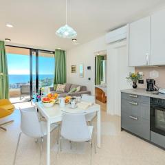 A3 Montovjerna - Panoramic Terrace Getaway