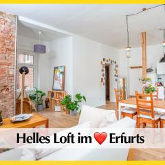 Helles Altbau-Loft mit Kingsize Bett, Smart-TV, etc