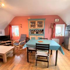 Appartement VUE MER au centre de TREGASTEL, à 600m de la plage - Réf 708