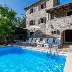 Rustic Villa Marija with panoramic view in Zrenj