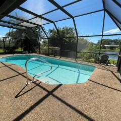Pool home, close to beach, 3 bedroom/2 bathroom, lakeview