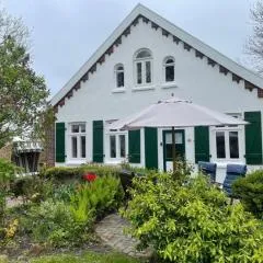 Landhaus up de Warft - Friesenrose