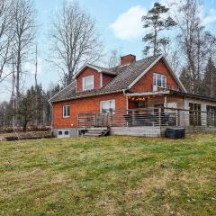 Beautiful Home In Ulricehamn With Lake View