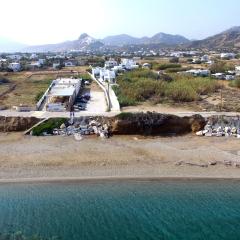 Pelagos Rooms on Gyrismata beach