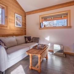 Charming small chalet with Aiguille du Midi view