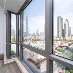 Chic 2 Bed - Burj Khalifa View - Heart of Downtown