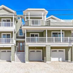 Spectacular 6 Bedroom Home On The Oceanblock In Beach Haven!!! Hot Tub!!!
