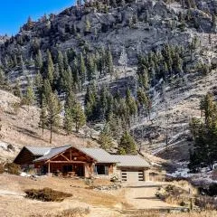 Remote Mountainside Cabin By Stillwater River