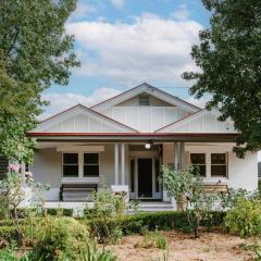 'Haylock' Luxe Country Charm in Mudgee's Centre