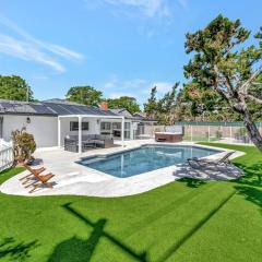 New cheerful villa, Pool, Spa, Mini Golf, Game room, Fire pit next to Disneyland