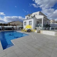 5 Bedroom Villa Villamartin Private Pool