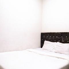 Gangnam Style Residence Mitra RedDoorz near MERR Surabaya