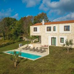 Villa-Minerva