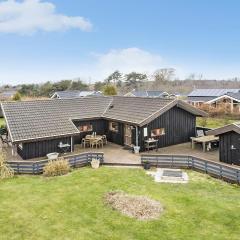 Stunning Home In Humble With Sauna