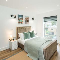 BethnalGreen Apartments by Sleepy